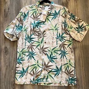 NWT. TOMMY BAHAMA collared shirt